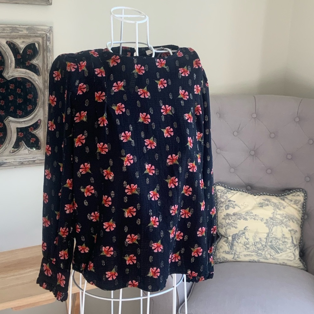 Top. Loft. Size Small.